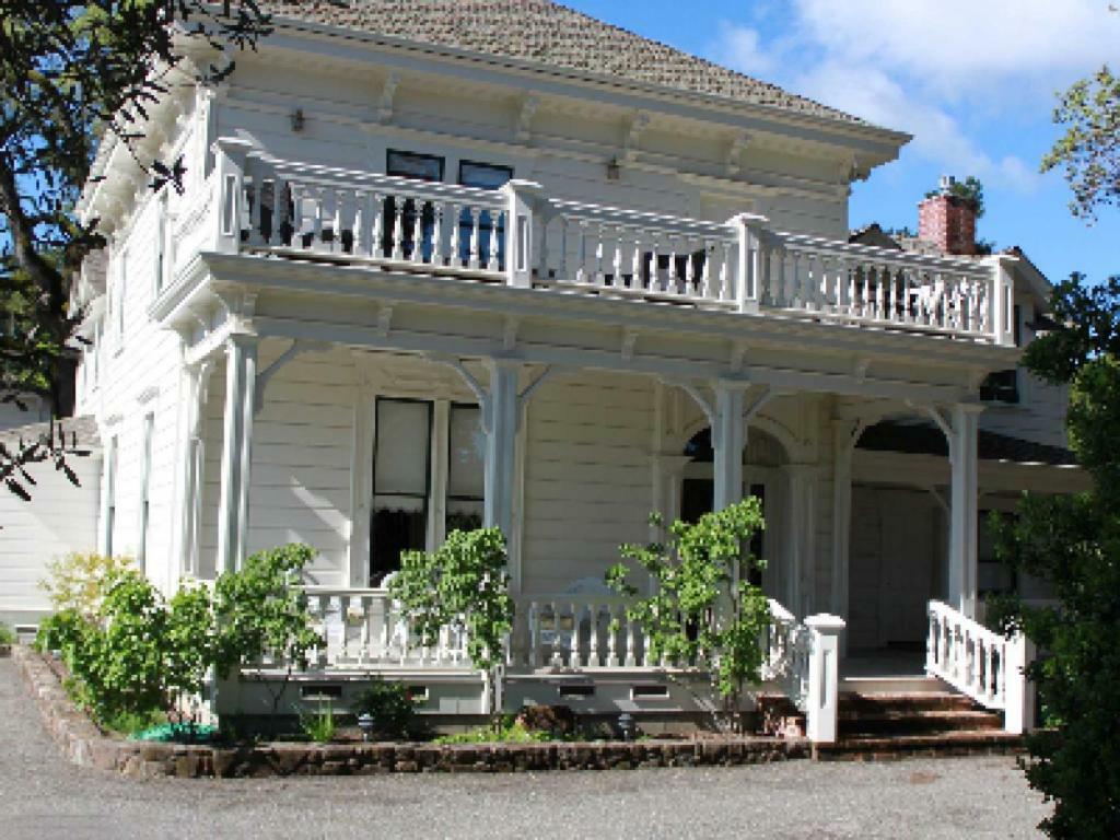 Inn At Salvestrin St. Helena Exterior foto
